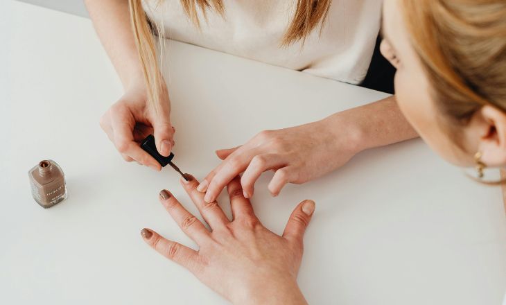 - Long-lasting manicure options 
